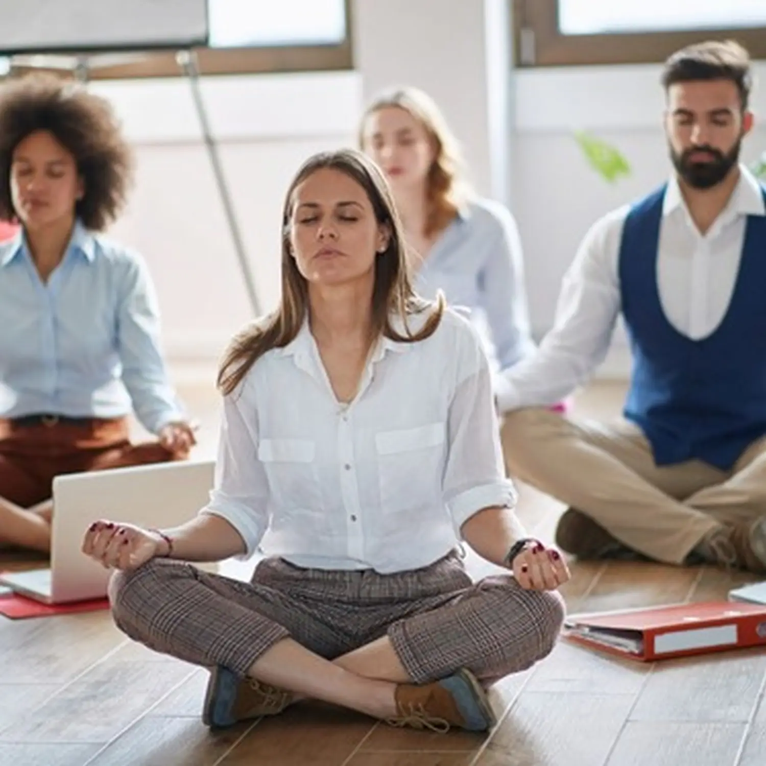 Frauen beim Yoga von Wünsche und Wunder GbR