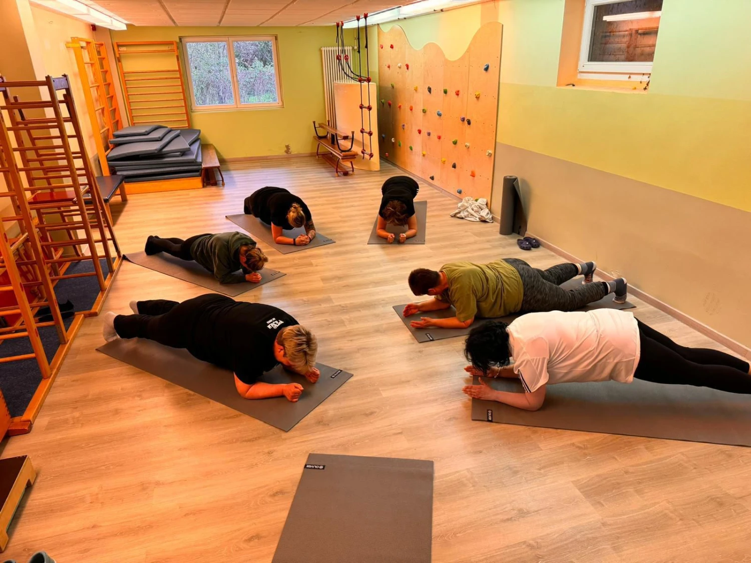 Menschen beim Workout von Wünsche und Wunder GbR