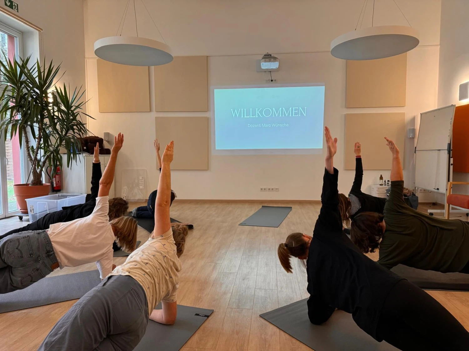 Menschen beim Workout von Wünsche und Wunder GbR