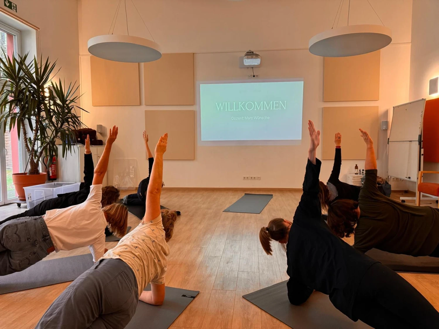 Menschen beim Workout von Wünsche und Wunder GbR